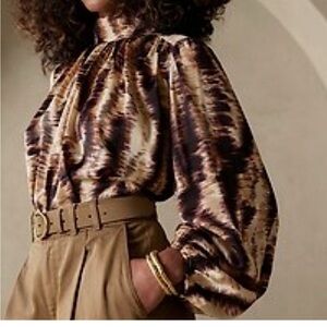 Banana Republic • Purple & Cream & Gold Balloon Sleeve Slit Back Blouse Sz Small